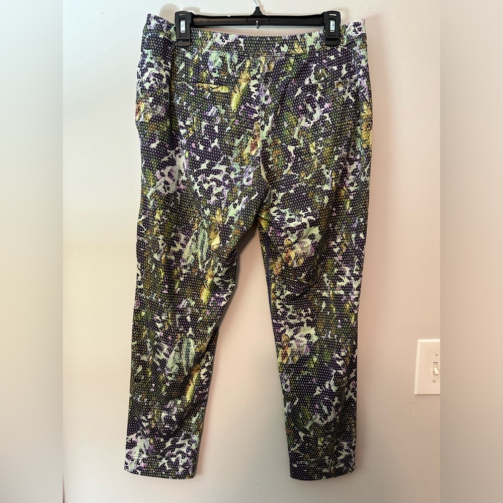 Lululemon Jet Crop *Luxtreme Floral Sport White Multi Pants Women’s 10 - Picture 8 of 11
